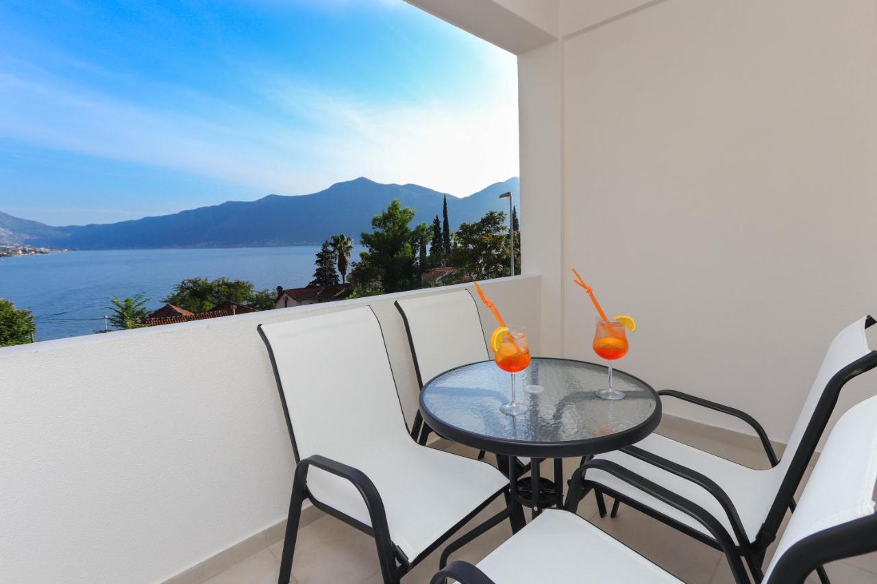 Sea Star Luxury Apartment Kotor Exterior foto
